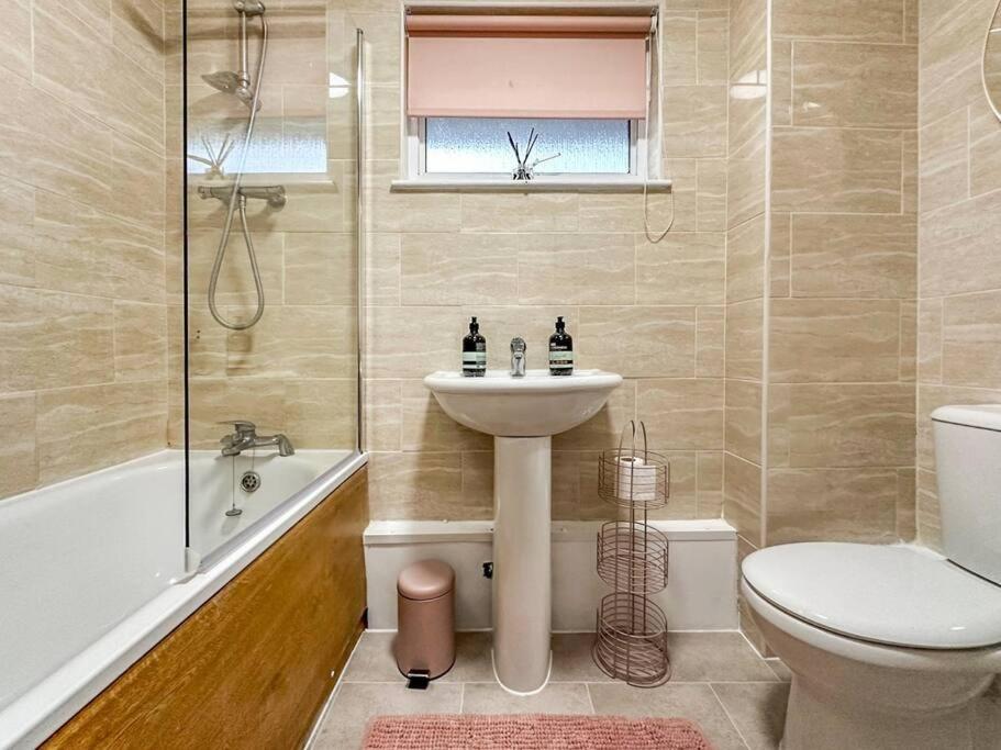 Villa Newly Refurbished 3 Bed House Near London O2 Arena Exterior foto